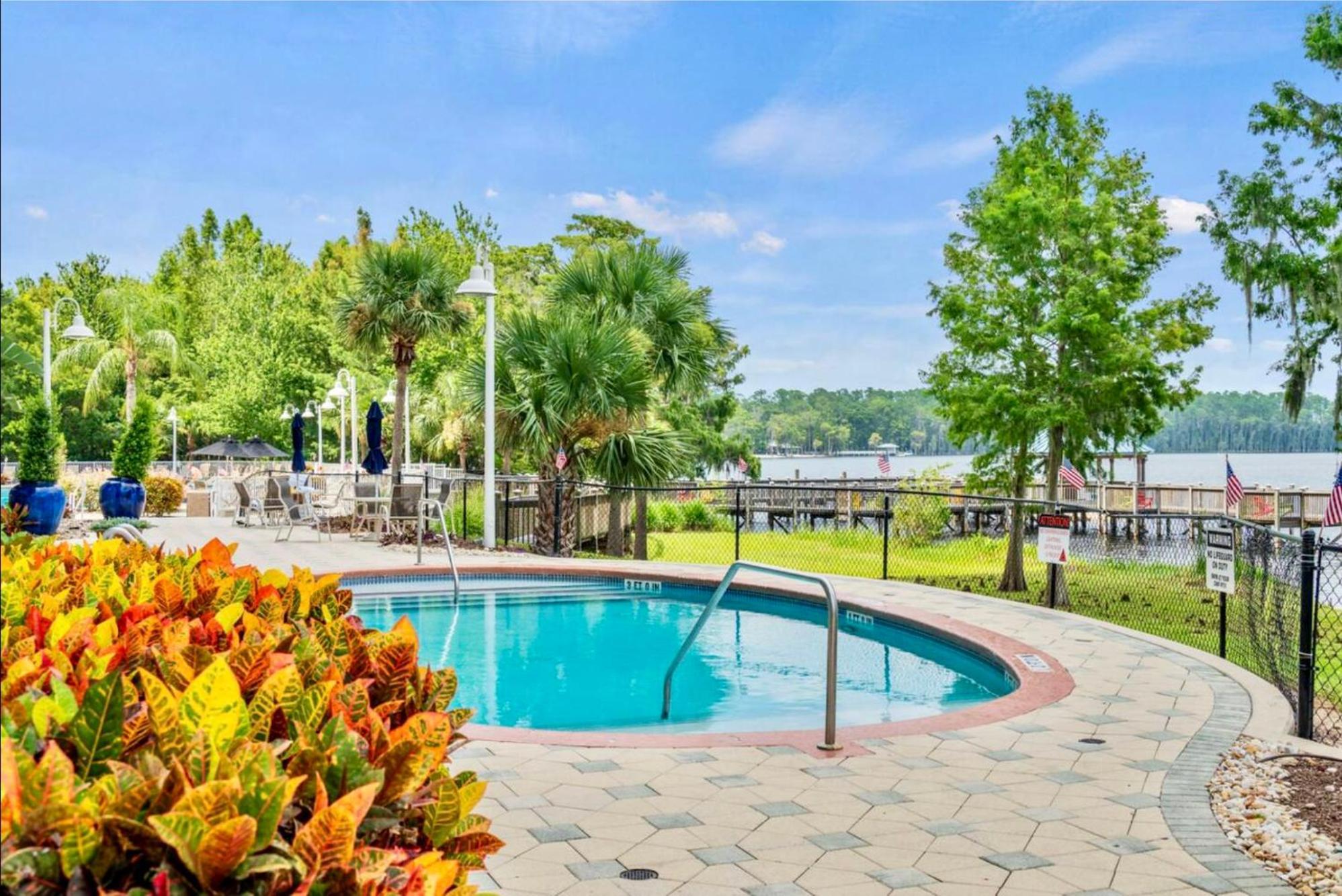 Balcony King Suite - Lake & Pool View Orlando Exterior photo