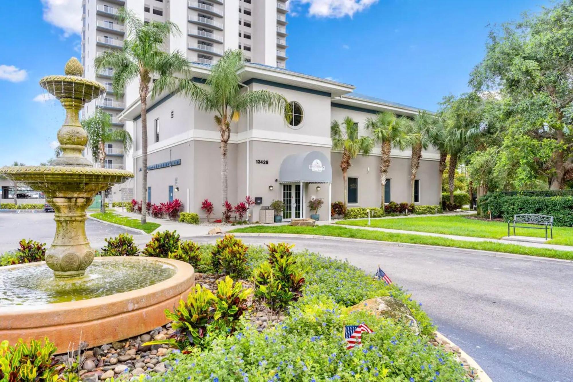 Balcony King Suite - Lake & Pool View Orlando Exterior photo